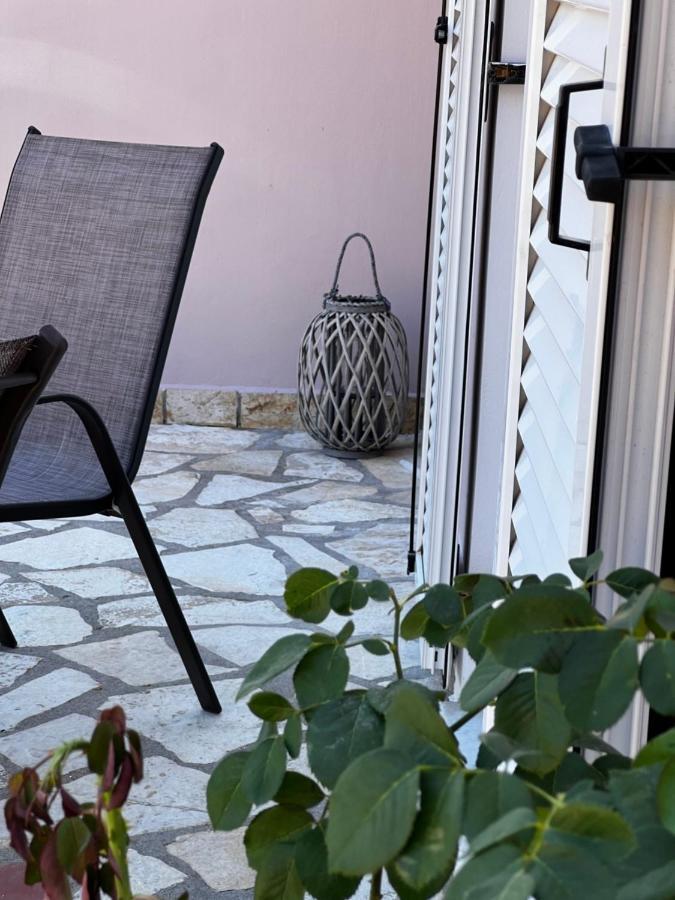 Aggelikis Studio Apartment Zóla Exterior foto